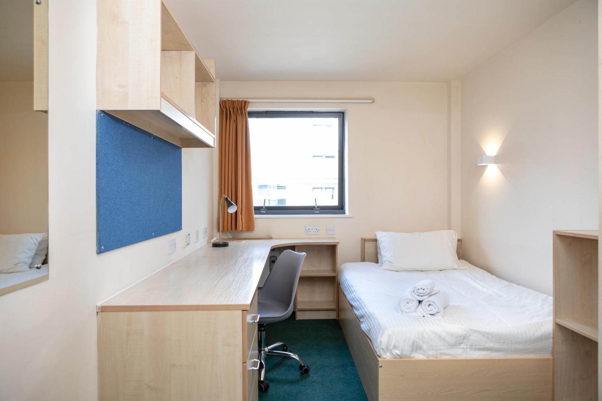 Rusholme Place Manchester Extérieur photo